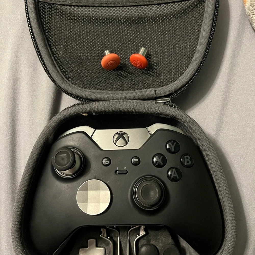 XBox One - Picture 8 of 9